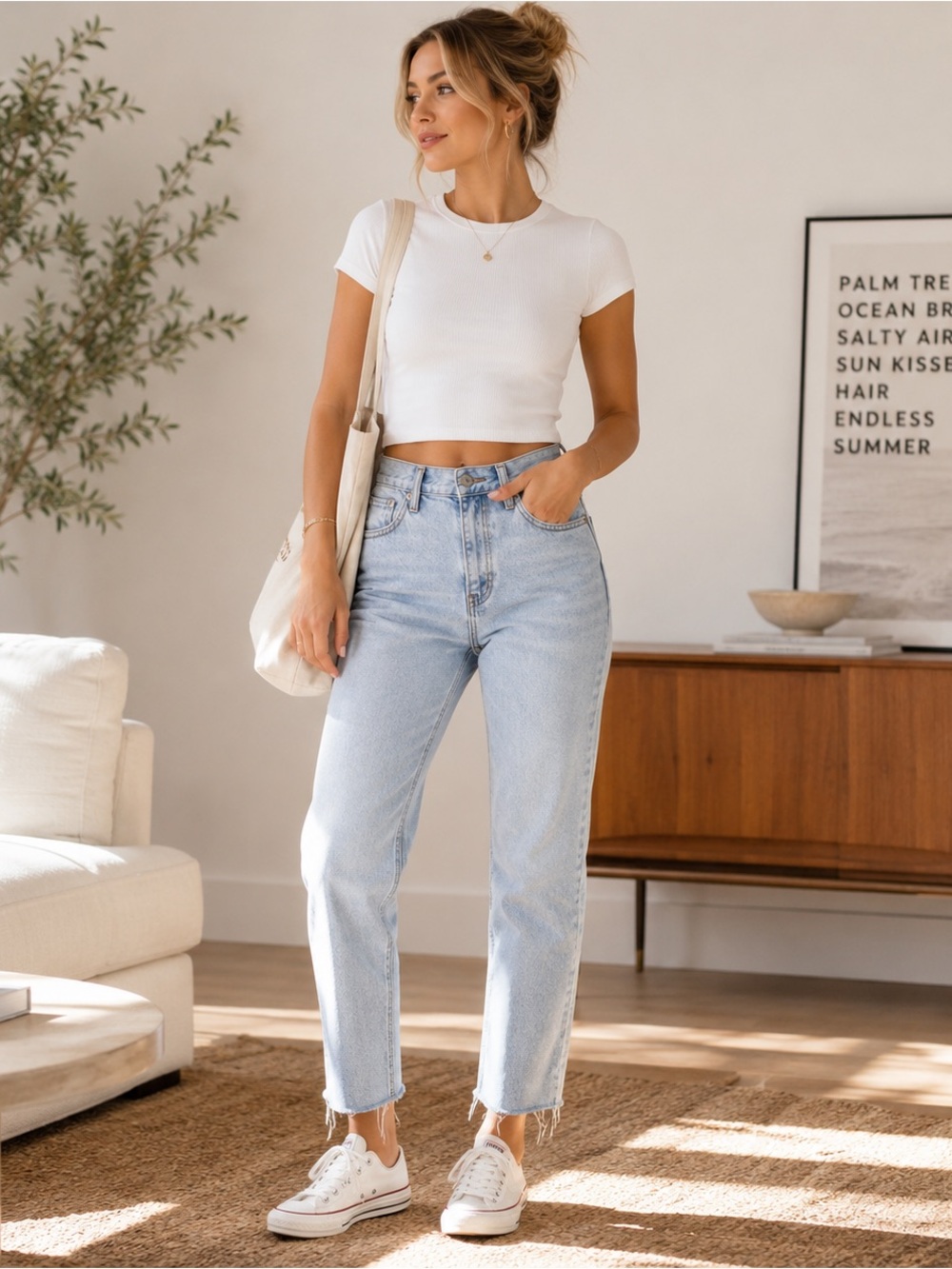Levi’s 80’s Mom Jeans High Rise Tapered Raw Hem Light Wash Sz 26